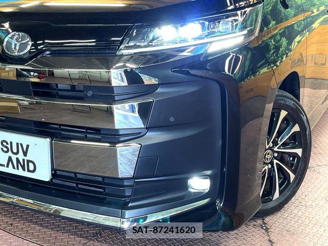 Toyota NOAH 2023-06 7059931-12