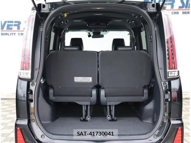 Toyota NOAH 2019-01 7059932-11