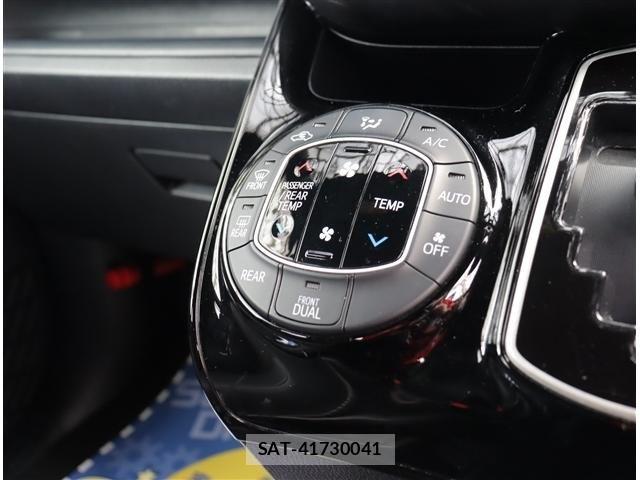 Toyota NOAH 2019-01 7059932-22