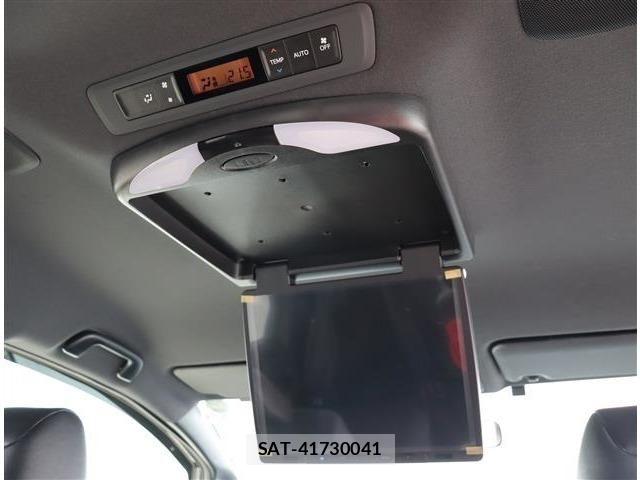 Toyota NOAH 2019-01 7059932-25