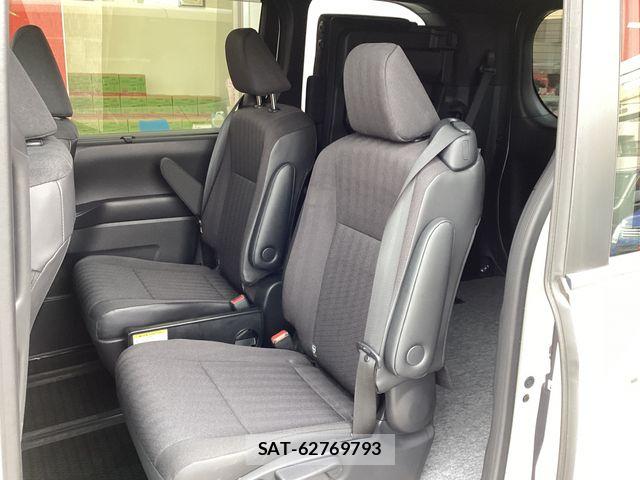 Toyota NOAH 2024-03 7059929-12