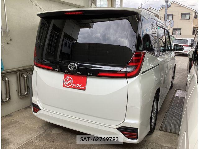 Toyota NOAH 2024-03 7059929-2