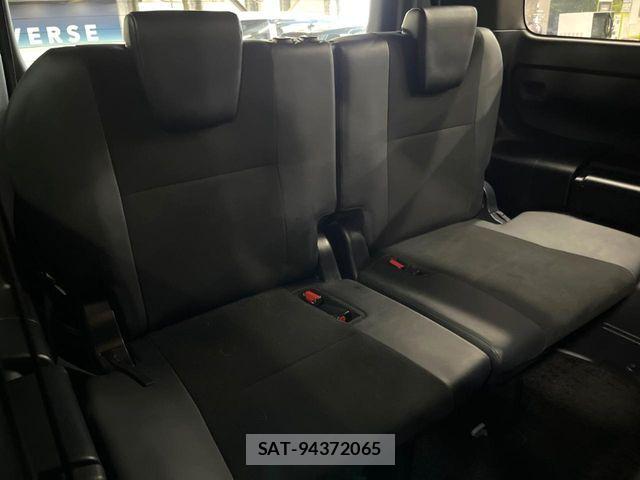 Toyota NOAH 2017-06 7059934-9