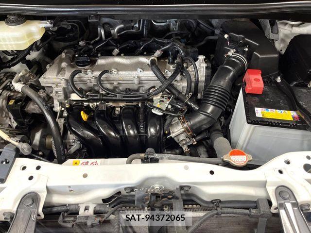 Toyota NOAH 2017-06 7059934-18