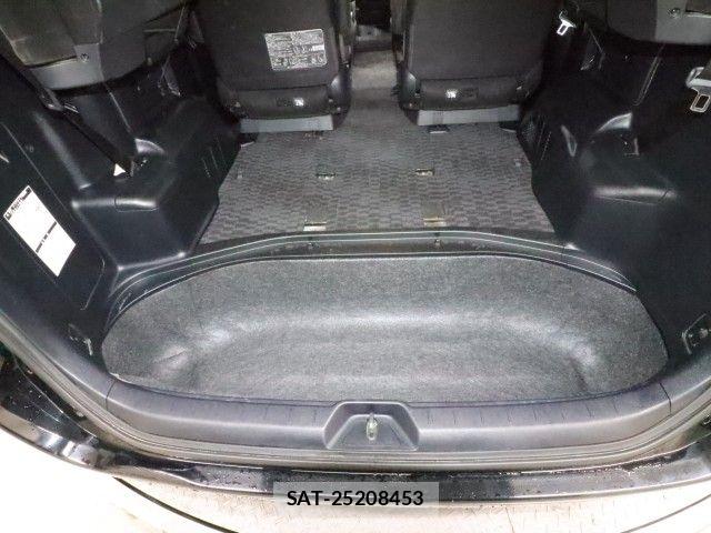Toyota NOAH 2013-05 7059943-10