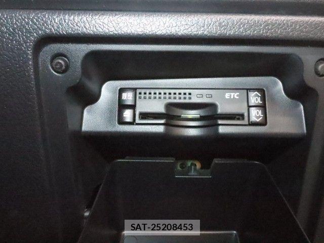 Toyota NOAH 2013-05 7059943-18