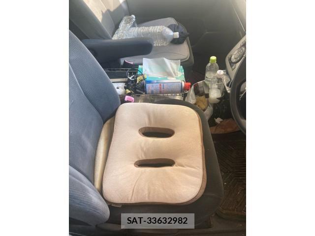 Toyota NOAH 2010-03 7059955-17