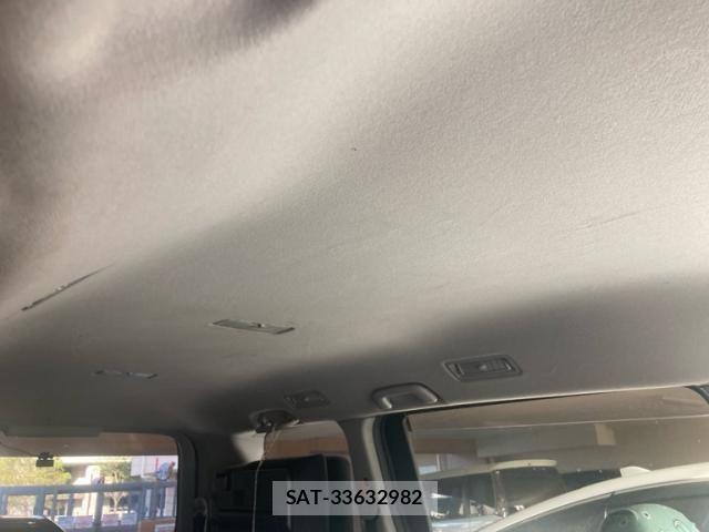 Toyota NOAH 2010-03 7059955-20