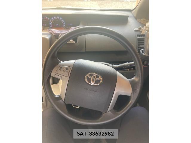Toyota NOAH 2010-03 7059955-21