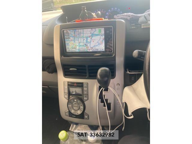 Toyota NOAH 2010-03 7059955-24