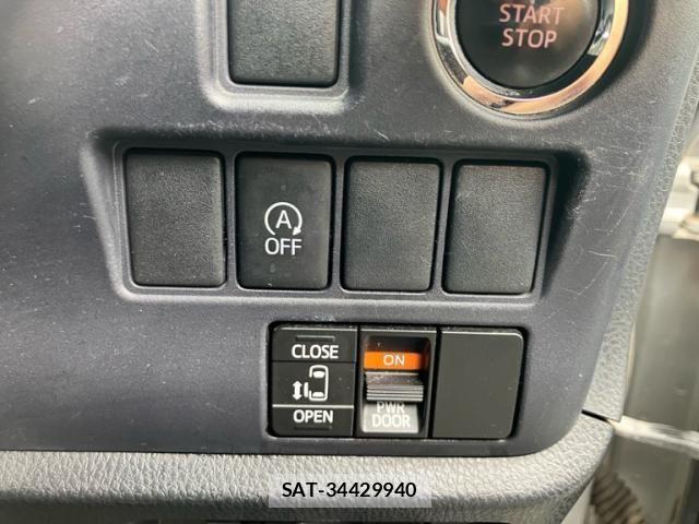 Toyota NOAH 2014-07 7059944-10
