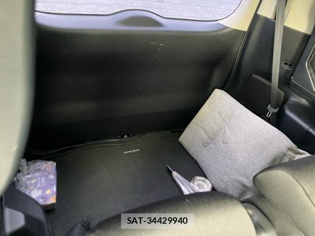 Toyota NOAH 2014-07 7059944-21