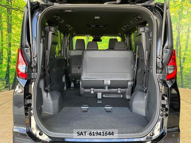 Toyota NOAH 2025-01 7059925-10