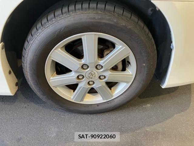 Toyota NOAH 2008-10 7059949-2