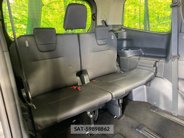 Toyota NOAH 2023-07 7058577-10