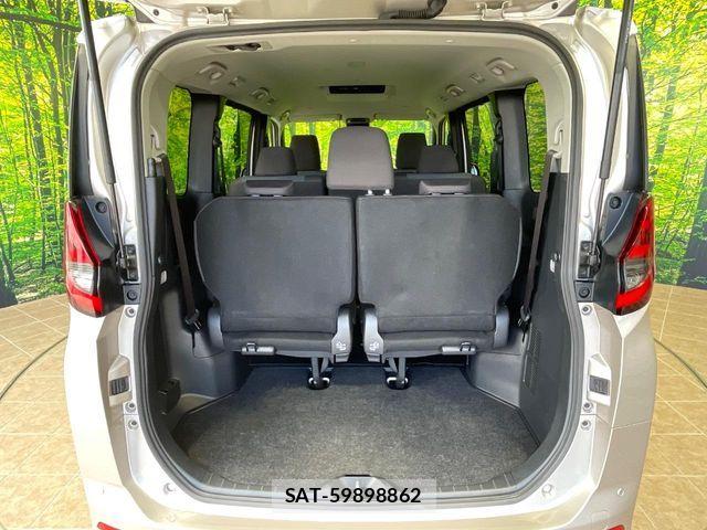 Toyota NOAH 2023-07 7058577-11