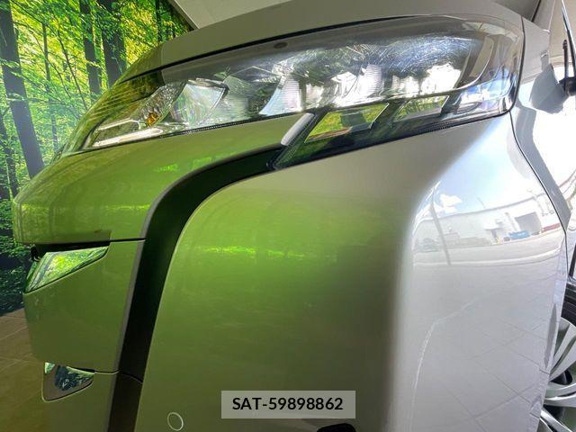 Toyota NOAH 2023-07 7058577-13