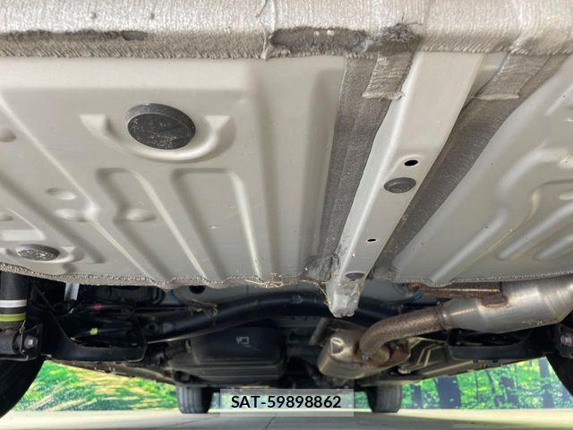 Toyota NOAH 2023-07 7058577-19