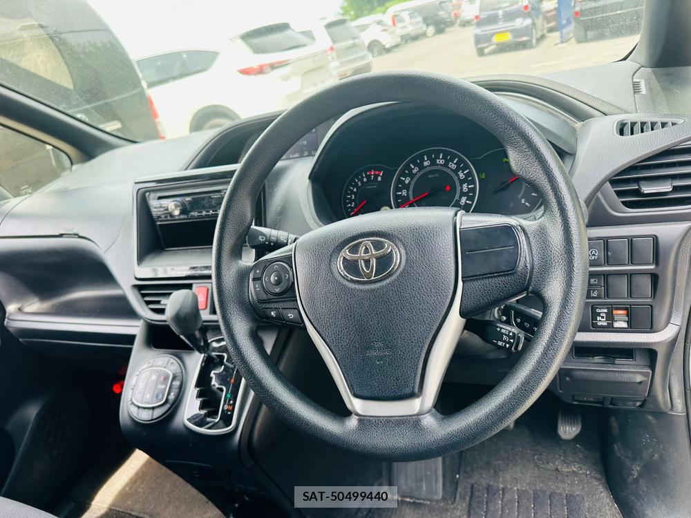Toyota NOAH 2020 7171820-14