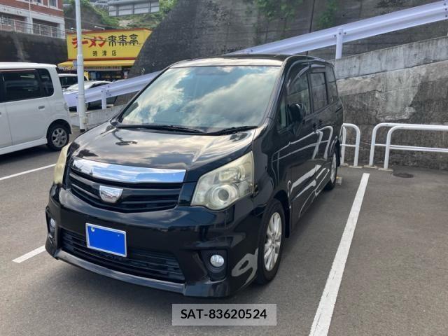 Toyota NOAH 2010-11 7222770-0