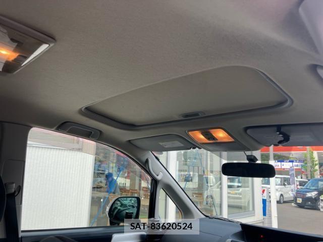 Toyota NOAH 2010-11 7222770-13