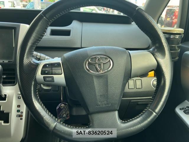 Toyota NOAH 2010-11 7222770-16