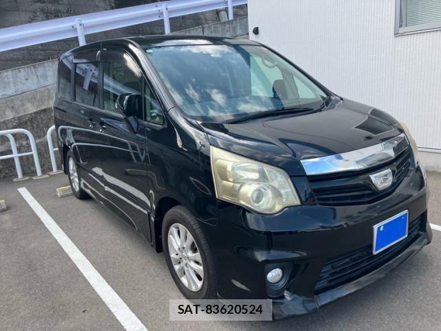 Toyota NOAH 2010-11 7222770-1