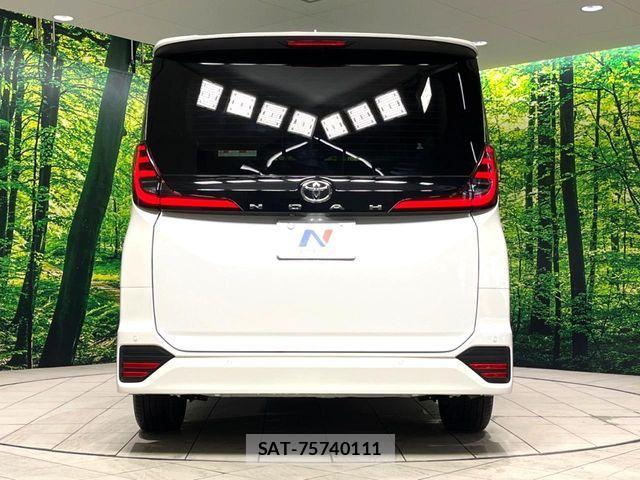 Toyota NOAH 2022-11 7222797-15