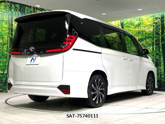 Toyota NOAH 2022-11 7222797-17
