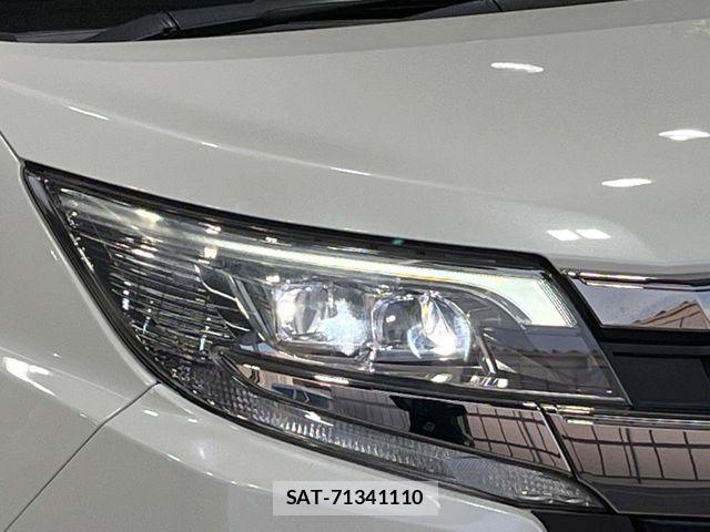 Toyota NOAH 2020-01 7222788-12