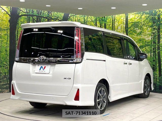 Toyota NOAH 2020-01 7222788-17