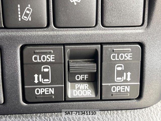 Toyota NOAH 2020-01 7222788-4