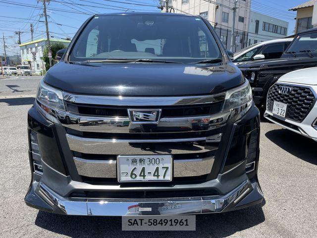 Toyota NOAH 2017-08 7215876-3