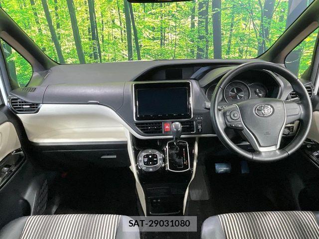 Toyota NOAH 2019-07 7222785-1