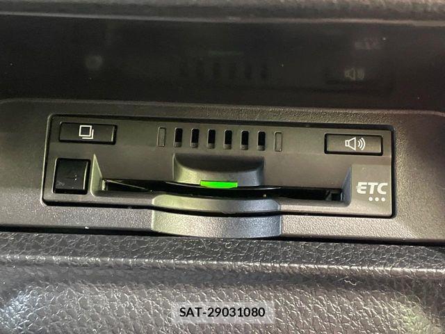 Toyota NOAH 2019-07 7222785-7