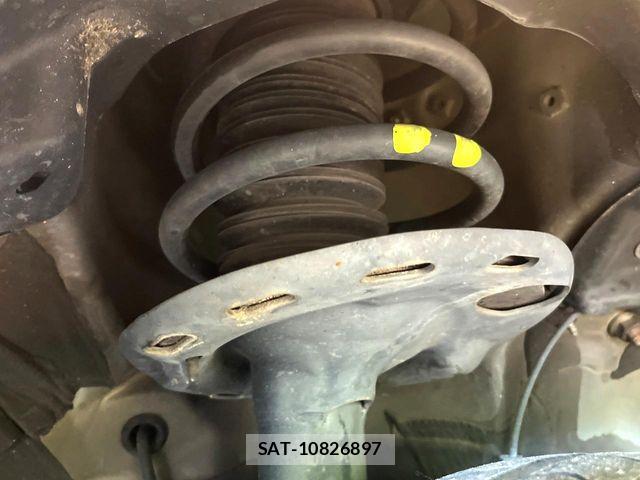 Toyota NOAH 2017-12 7222780-19