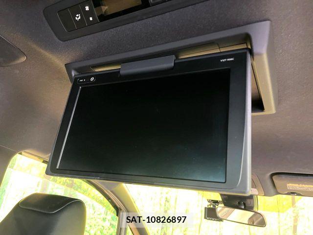 Toyota NOAH 2017-12 7222780-2
