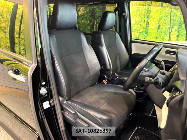 Toyota NOAH 2017-12 7222780-8