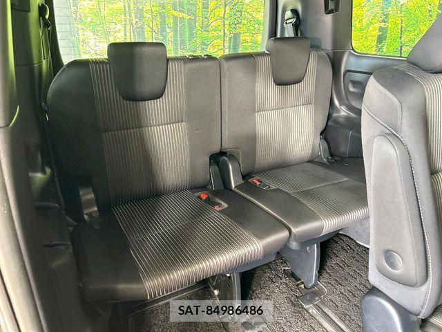 Toyota NOAH 2017-10 7222779-9