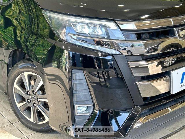 Toyota NOAH 2017-10 7222779-13