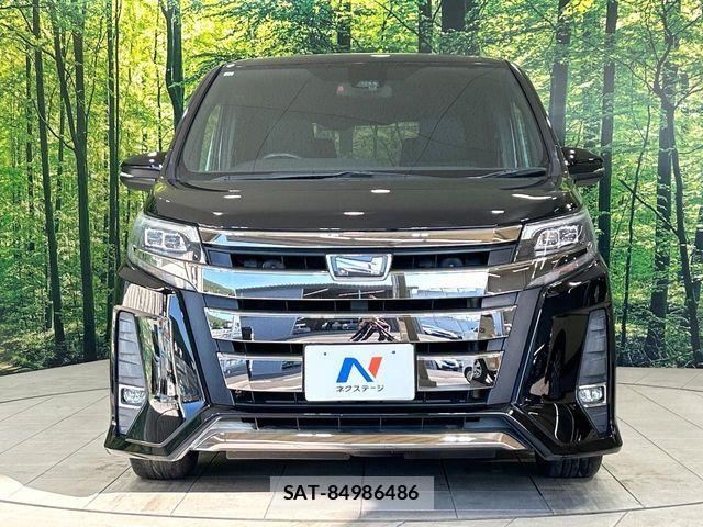 Toyota NOAH 2017-10 7222779-14