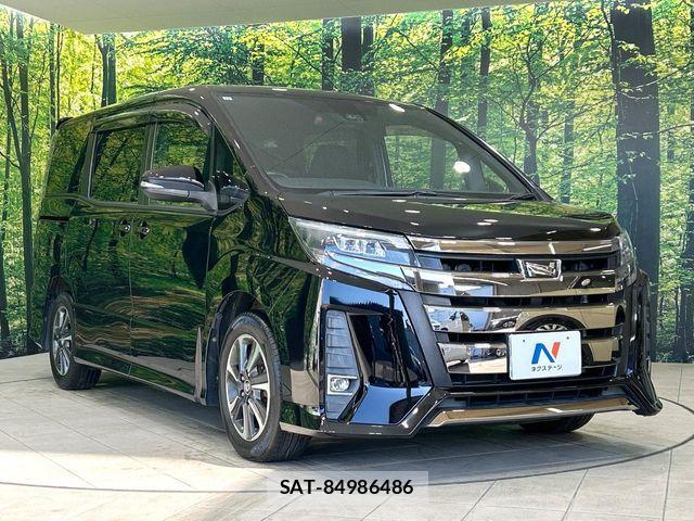 Toyota NOAH 2017-10 7222779-16