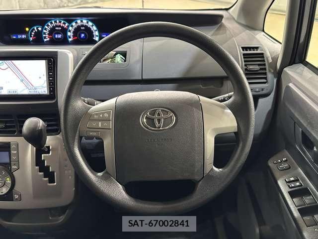 Toyota NOAH 2009-06 7215958-9