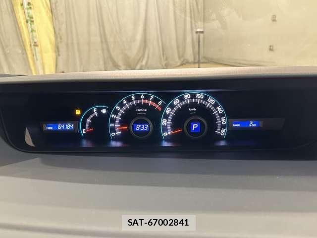 Toyota NOAH 2009-06 7215958-10