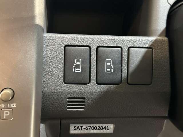 Toyota NOAH 2009-06 7215958-15