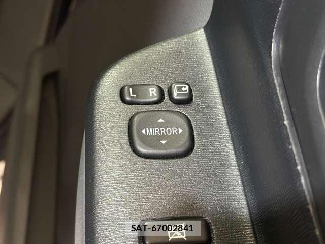 Toyota NOAH 2009-06 7215958-16