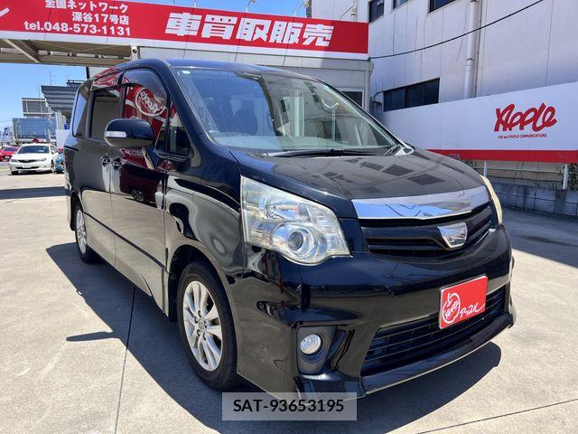Toyota NOAH 2011-02 7222772-18