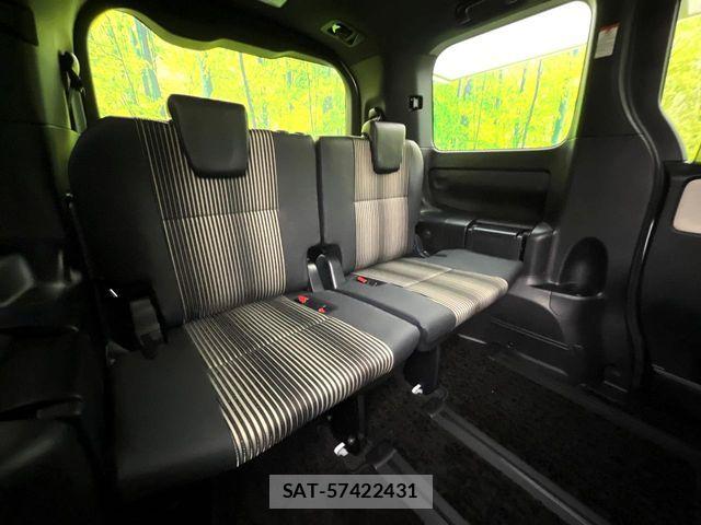 Toyota NOAH 2019-09 7222784-9