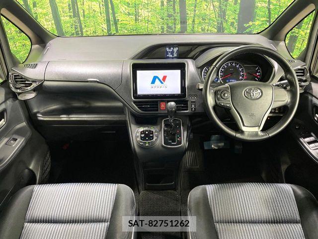 Toyota NOAH 2014-03 7222773-1