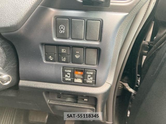Toyota NOAH 2016-07 7222777-10